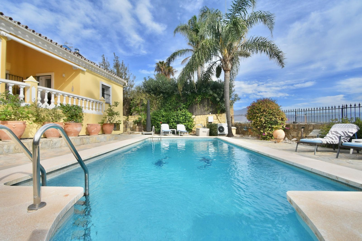 Huis te koop in La Duquesa | 3 slaapkamers H5513419