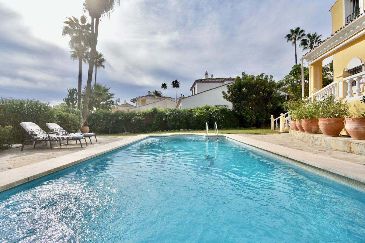 Huis te koop in La Duquesa | 3 slaapkamers H5513419