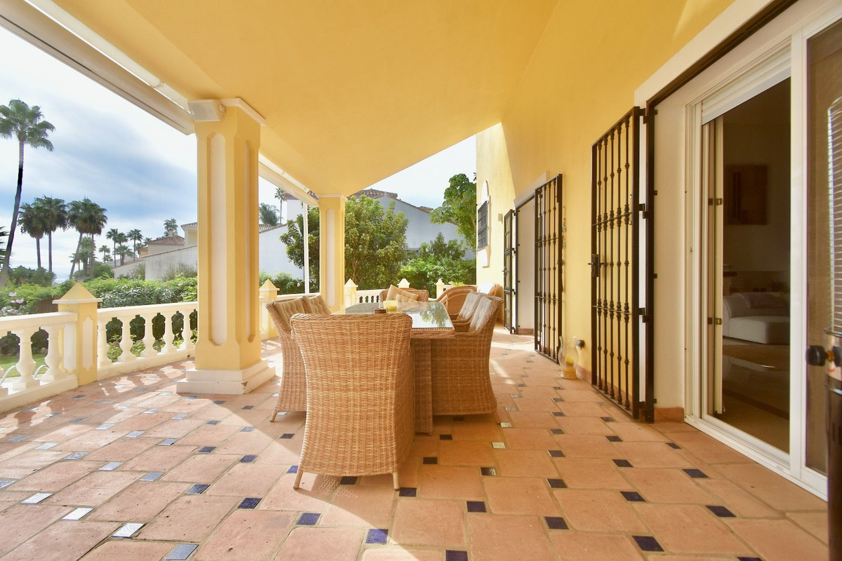 Huis te koop in La Duquesa | 3 slaapkamers H5513419