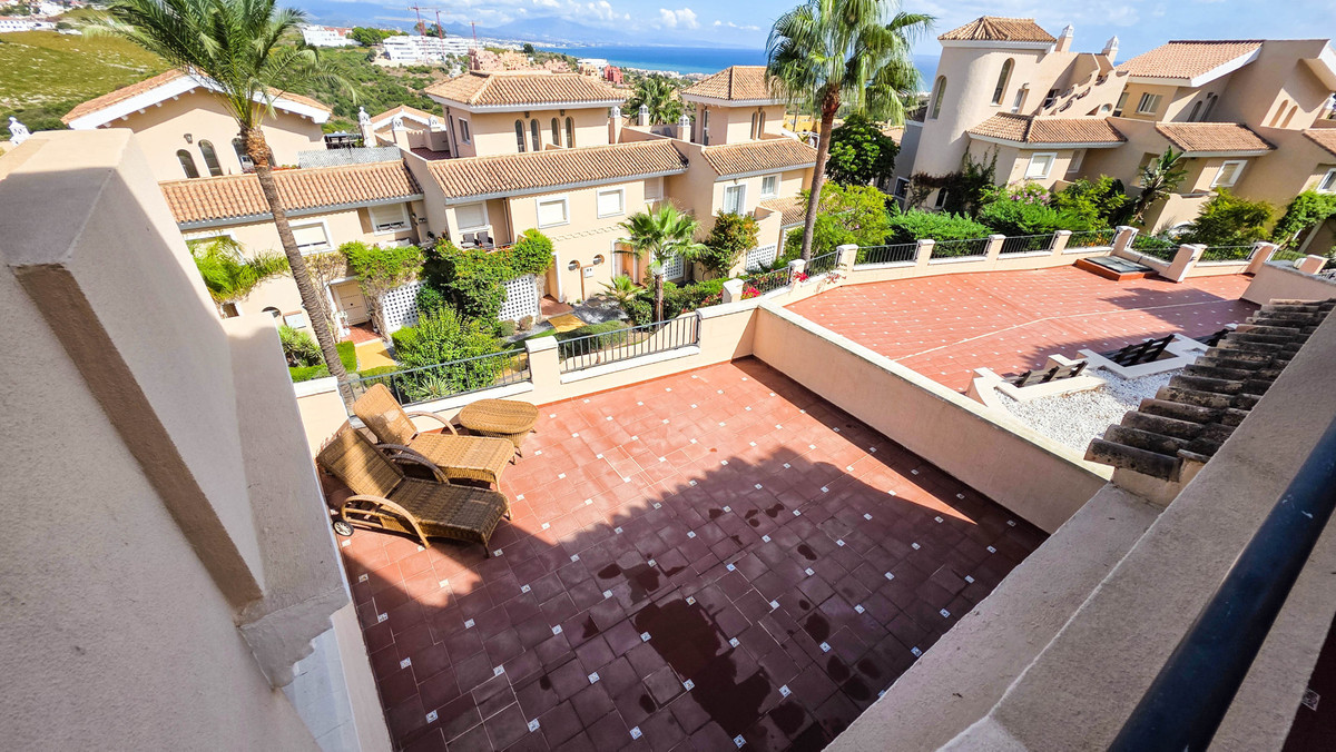 Huis te koop in La Duquesa | 4 slaapkamers H5517058