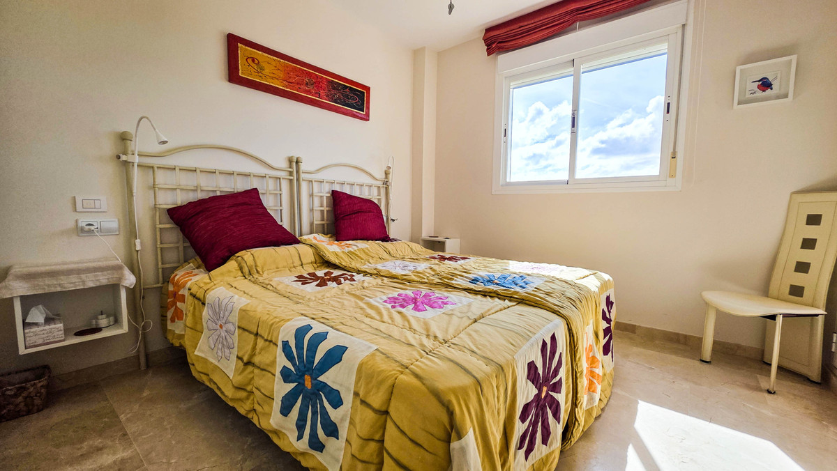 Huis te koop in La Duquesa | 4 slaapkamers H5517058