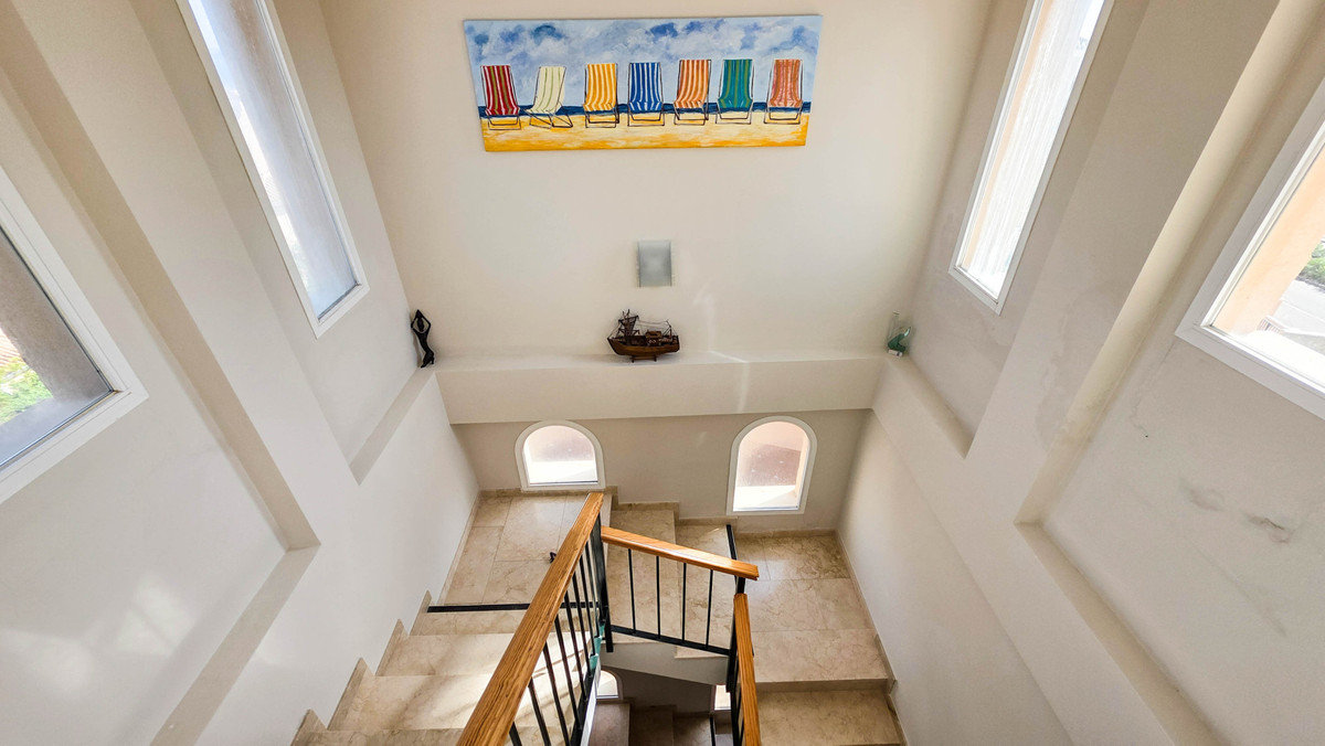 Huis te koop in La Duquesa | 4 slaapkamers H5517058