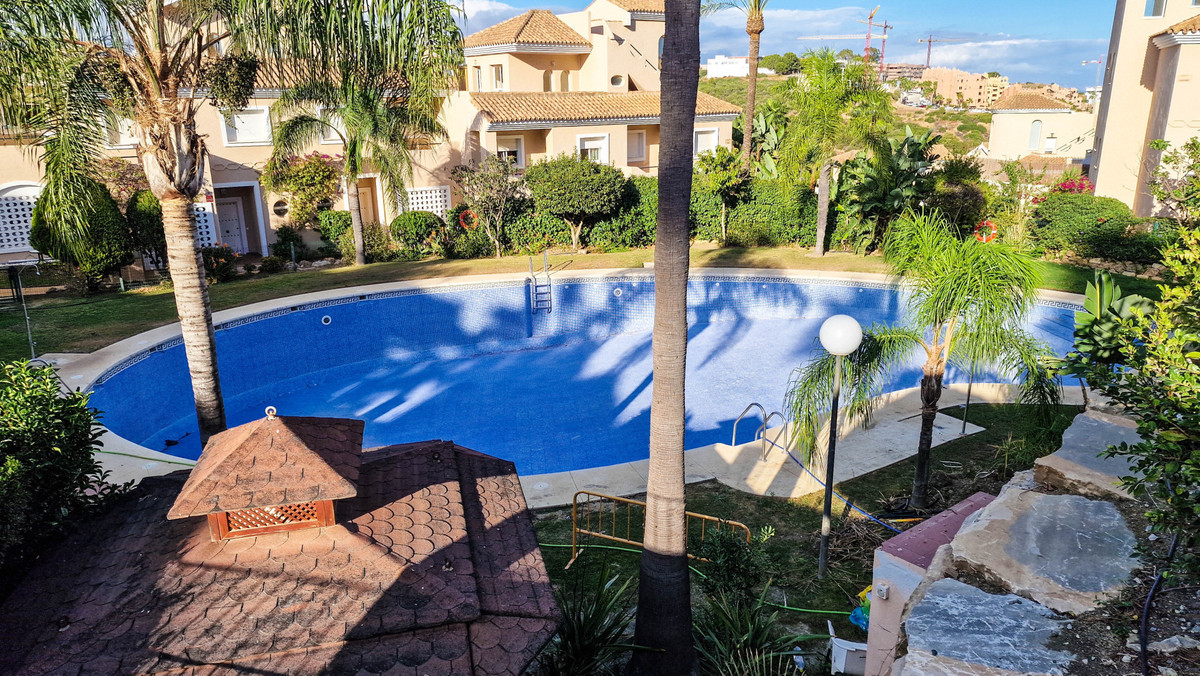 Huis te koop in La Duquesa | 4 slaapkamers H5517058