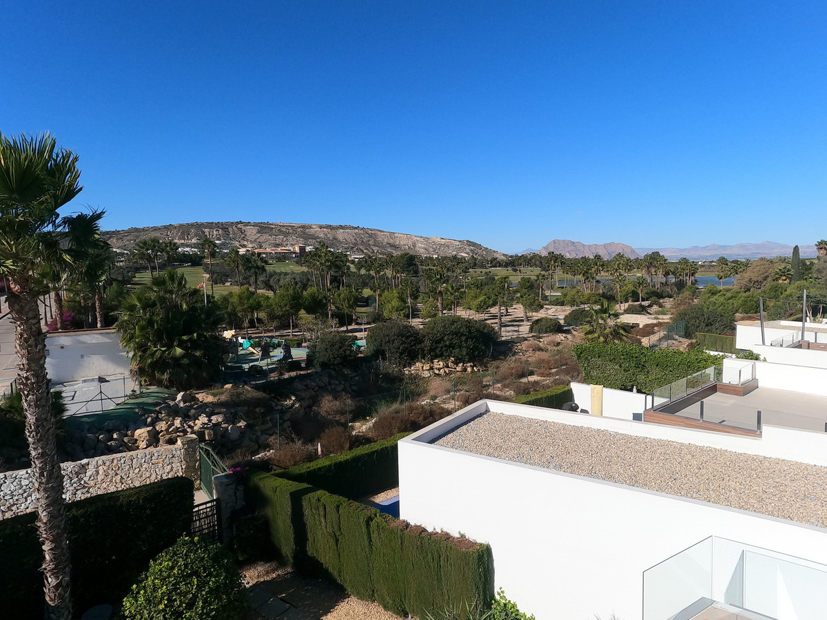 Huis te koop in La Finca Golf | 4 slaapkamers H5251552