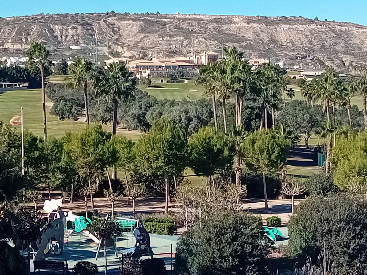 Huis te koop in La Finca Golf | 4 slaapkamers H5251552