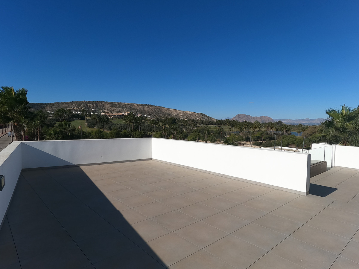 Huis te koop in La Finca Golf | 4 slaapkamers H5251552