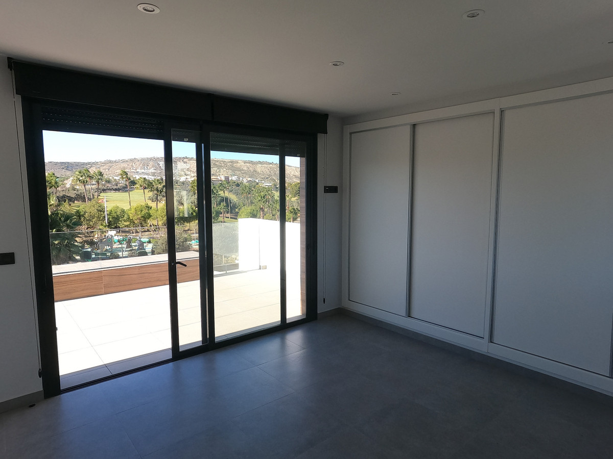 Huis te koop in La Finca Golf | 4 slaapkamers H5251552