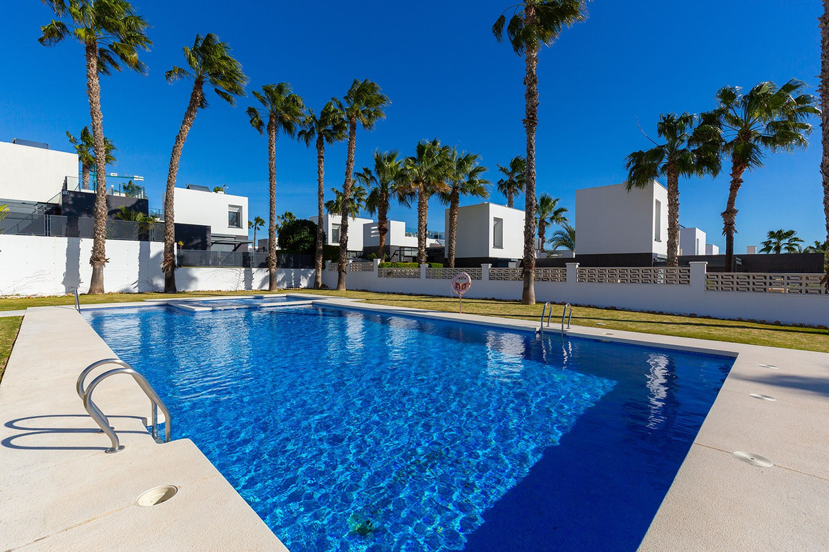 Huis te koop in La Finca Golf | 3 slaapkamers H5311045