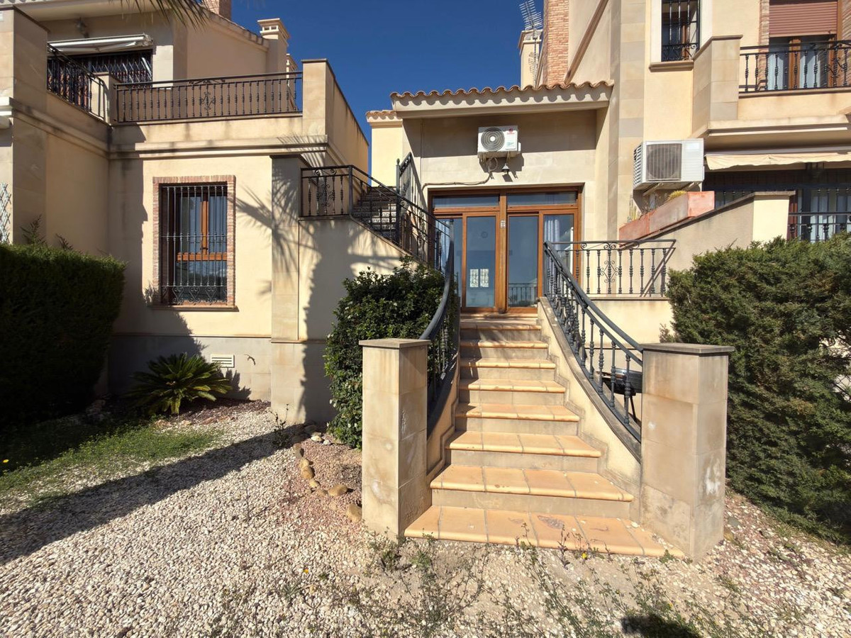 Bungalow te koop in La Finca Golf | 2 slaapkamers H5370391