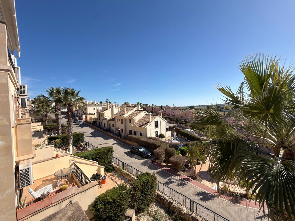 Bungalow te koop in La Finca Golf | 2 slaapkamers H5370391