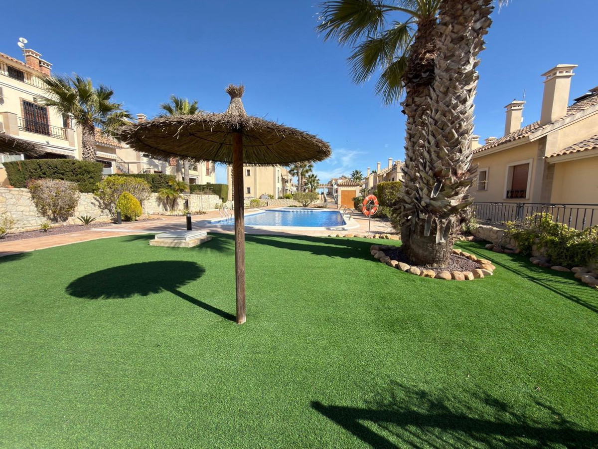 Bungalow te koop in La Finca Golf | 2 slaapkamers H5370391