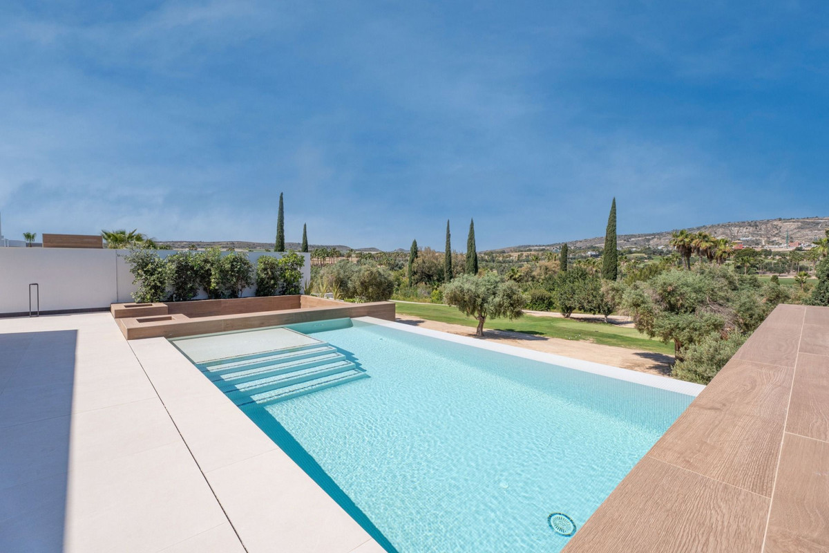 Huis te koop in La Finca Golf | 3 slaapkamers H5380984