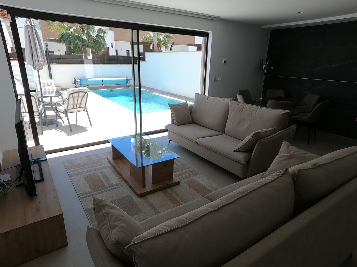 Huis te koop in La Finca Golf | 4 slaapkamers H5382232