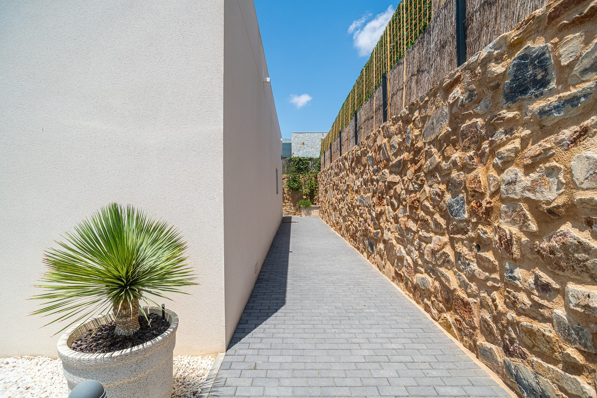 Property main view 33