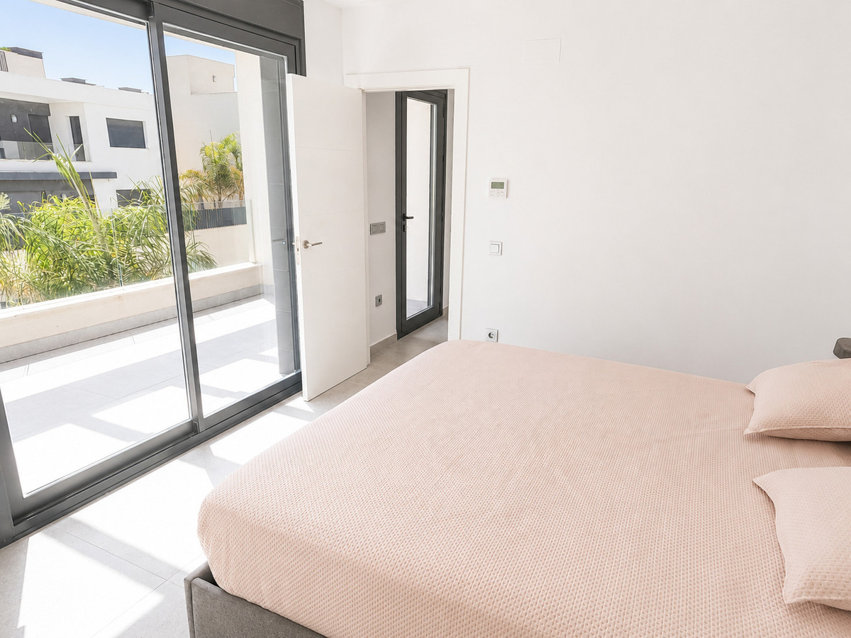 Huis te koop in La Finca Golf | 5 slaapkamers H5440657