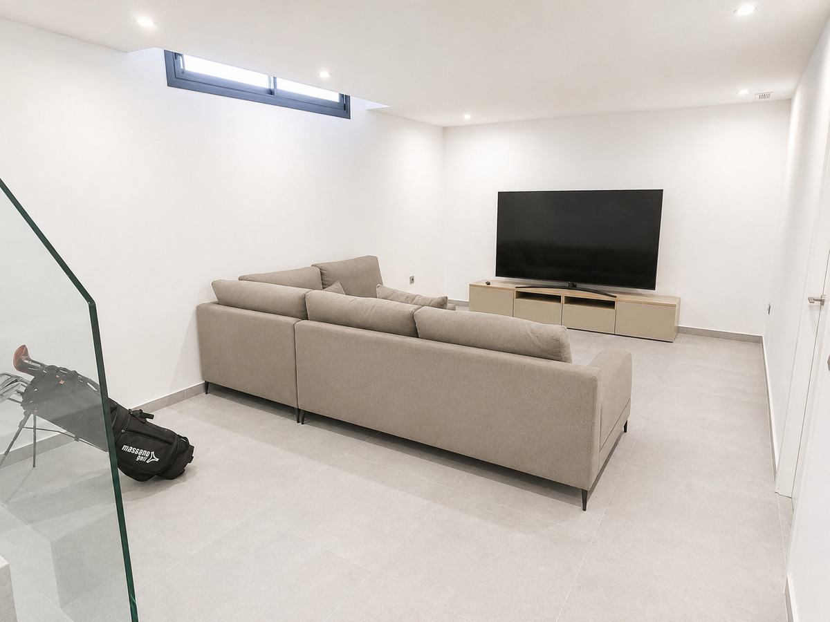 Huis te koop in La Finca Golf | 5 slaapkamers H5440657