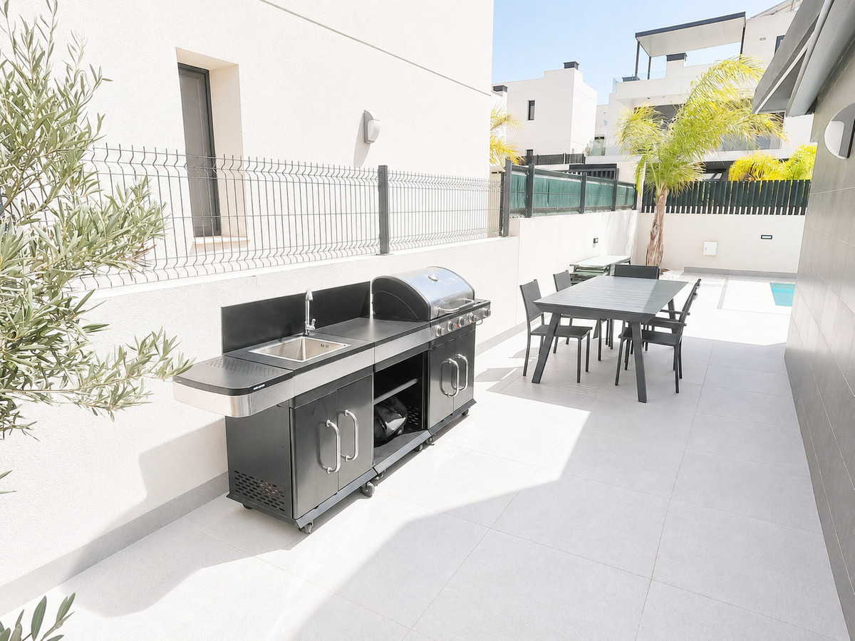 Huis te koop in La Finca Golf | 5 slaapkamers H5440657