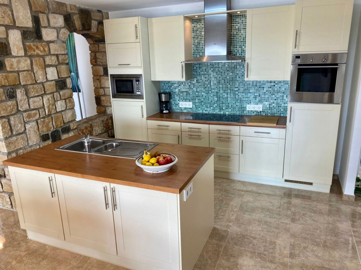 Property main view 4