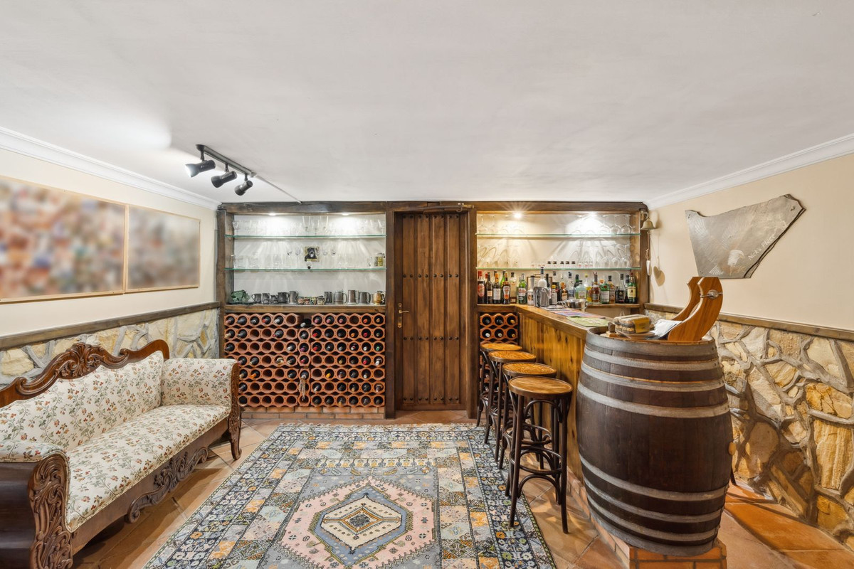 Geschakelde Woning in La Heredia-11