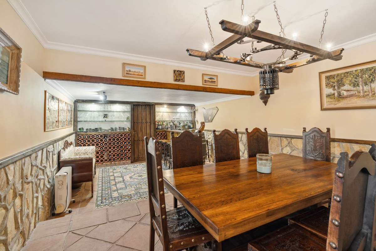 Geschakelde Woning in La Heredia-12