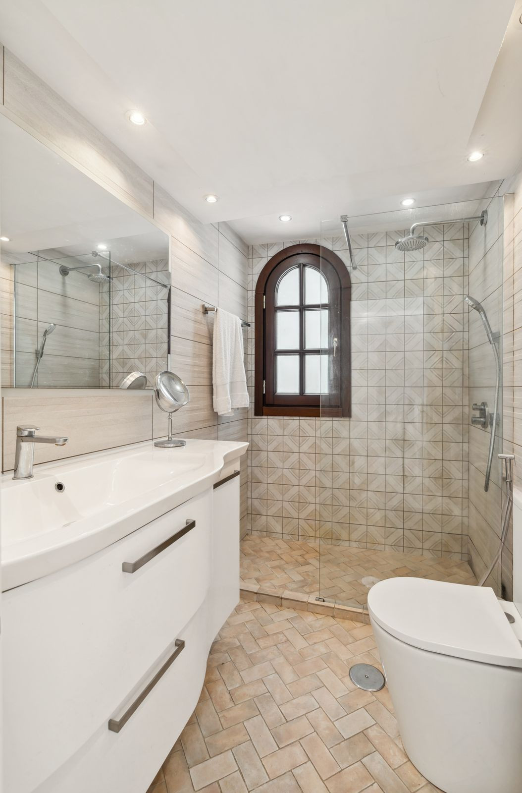 Geschakelde Woning in La Heredia-18