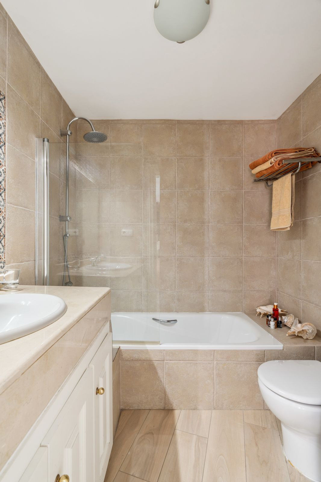 Geschakelde Woning in La Heredia-19