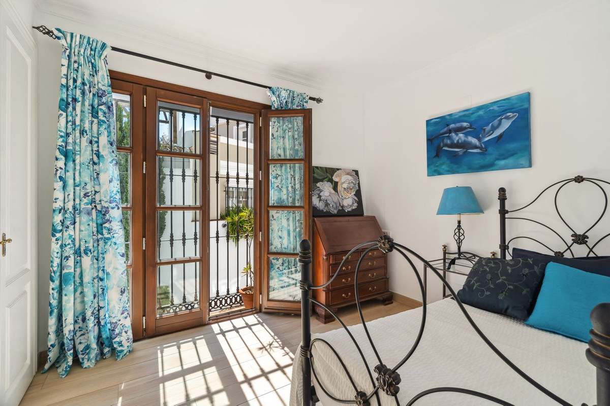 Geschakelde Woning in La Heredia-21