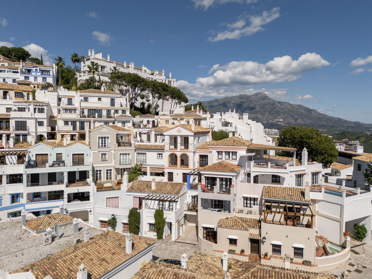 Geschakelde Woning in La Heredia-36