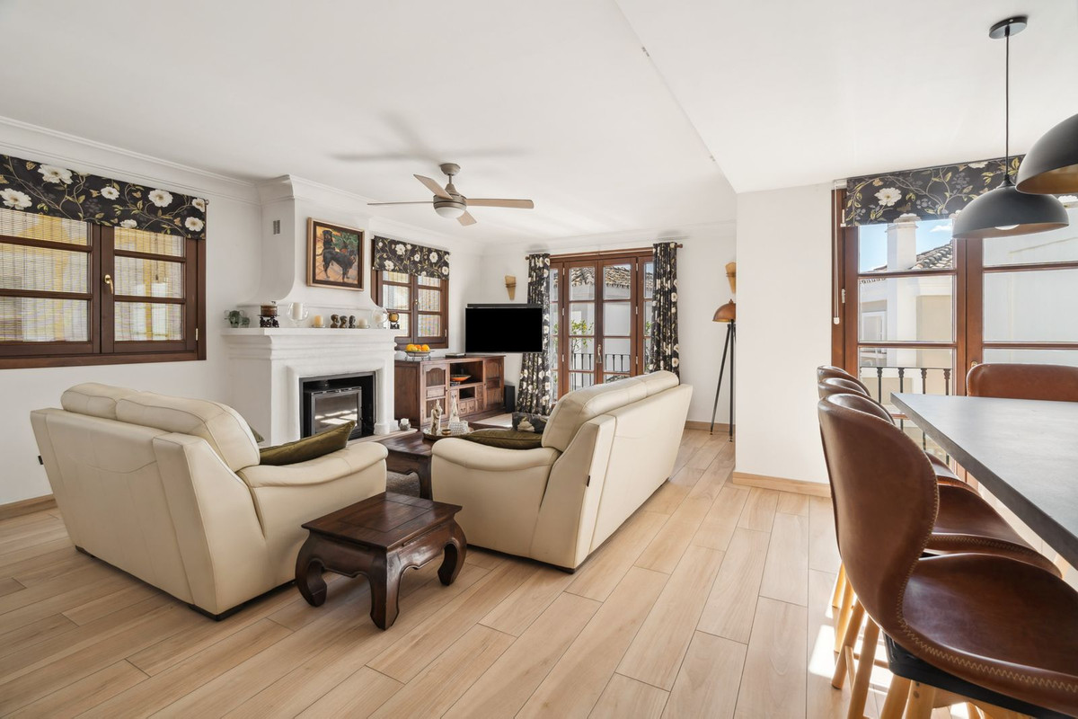 Geschakelde Woning in La Heredia-6