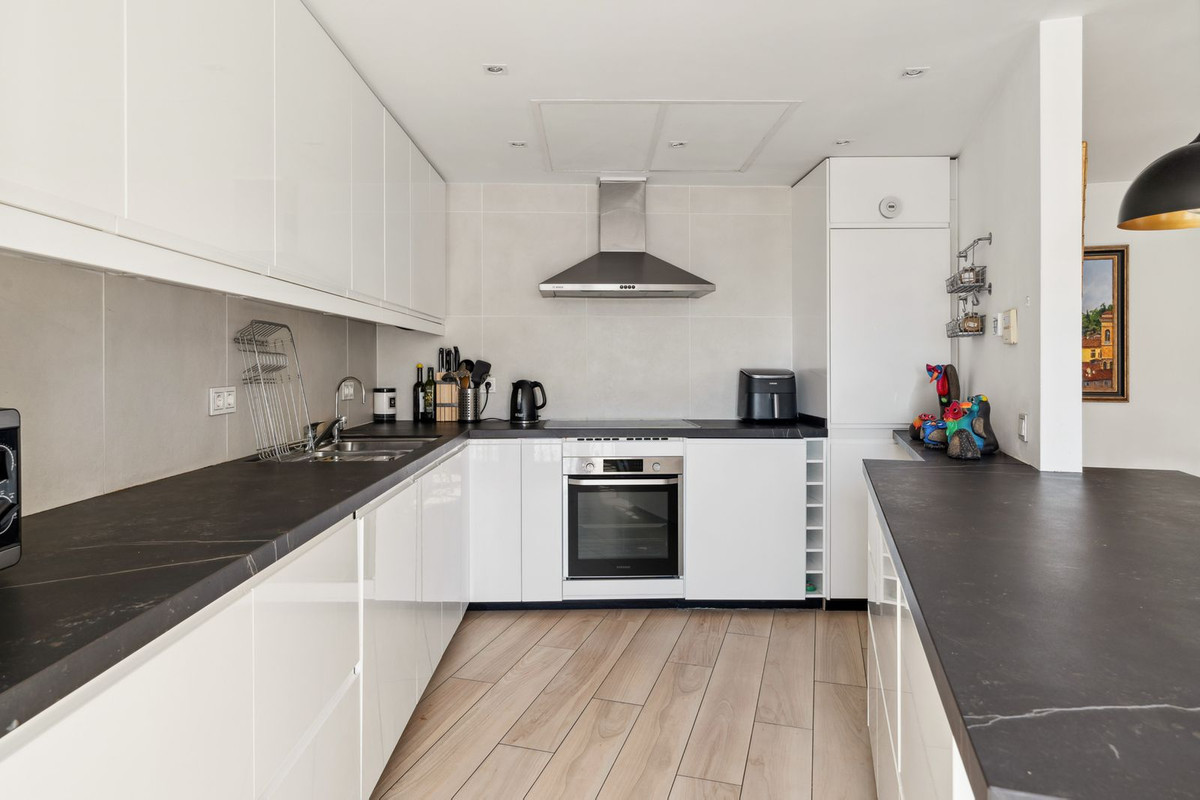 Geschakelde Woning in La Heredia-9