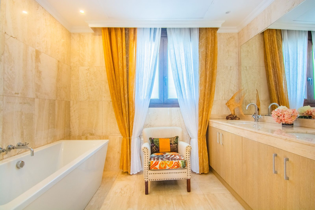 Property main view 33