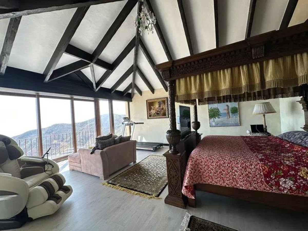 Huis te koop in La Mairena | 9 slaapkamers H4799740