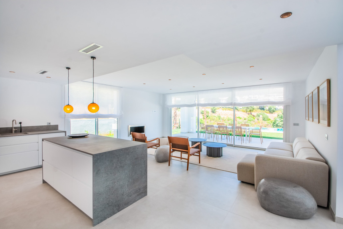 Vrijstaande Villa in La Mairena-18