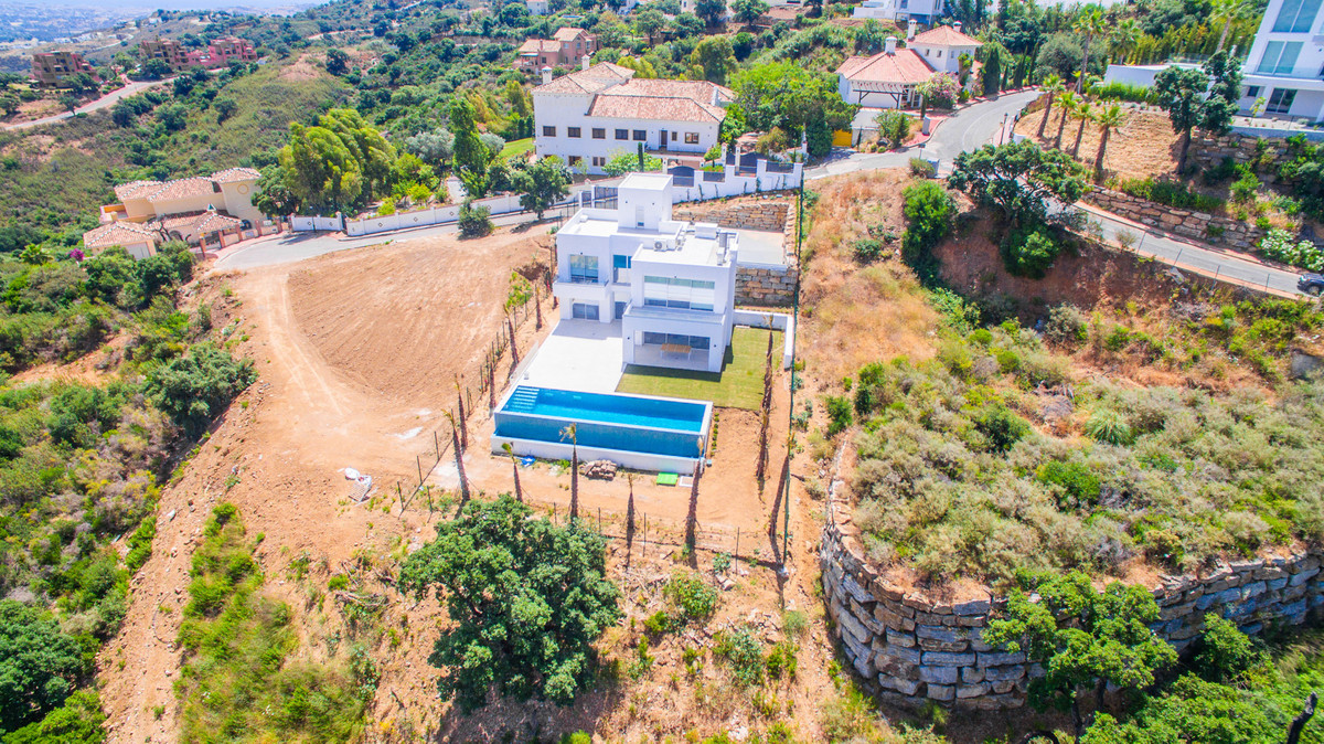 Vrijstaande Villa in La Mairena-27