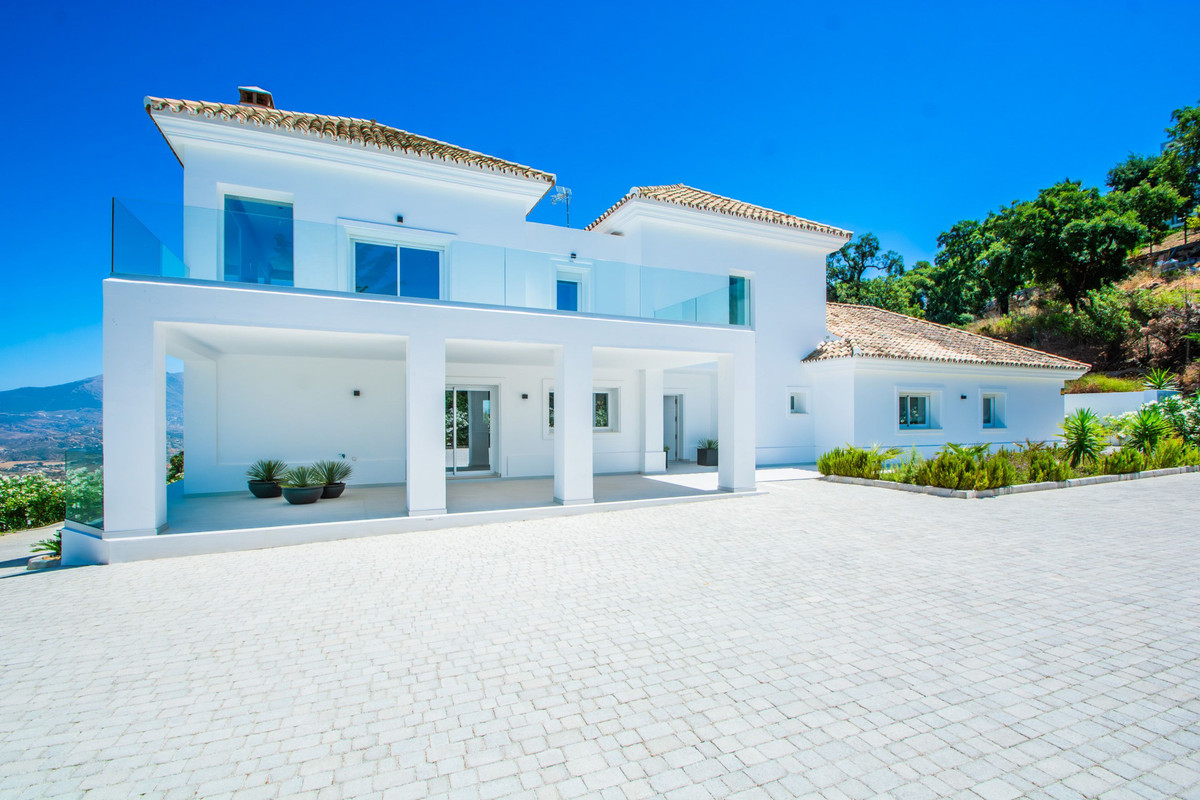 Vrijstaande Villa in La Mairena-1