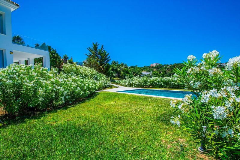 Vrijstaande Villa in La Mairena-13