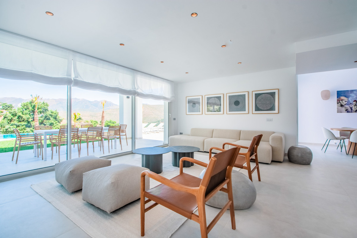 Vrijstaande Villa in La Mairena-18