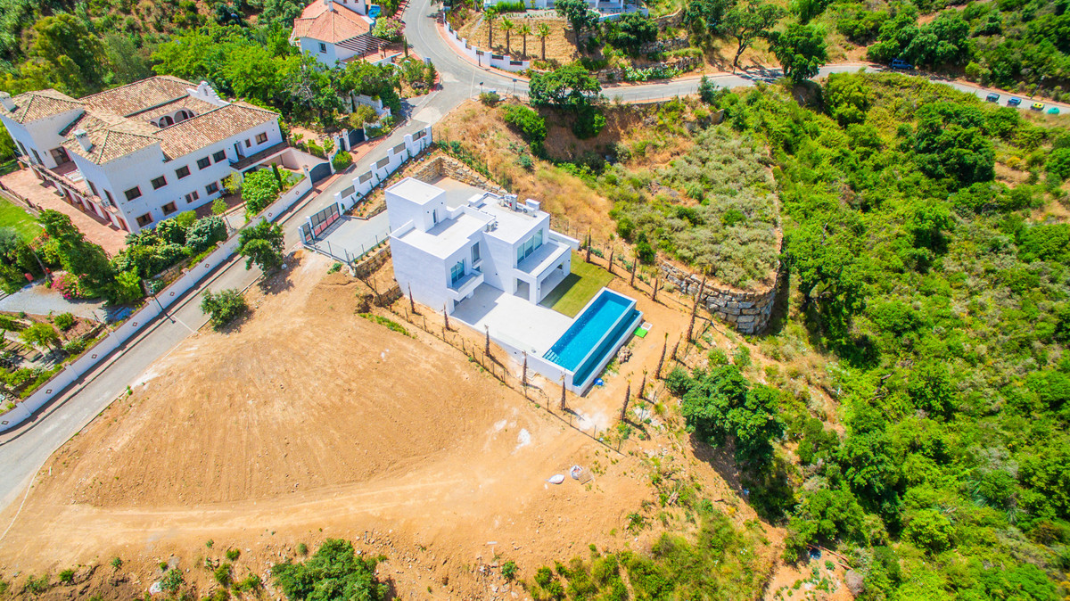 Vrijstaande Villa in La Mairena-23