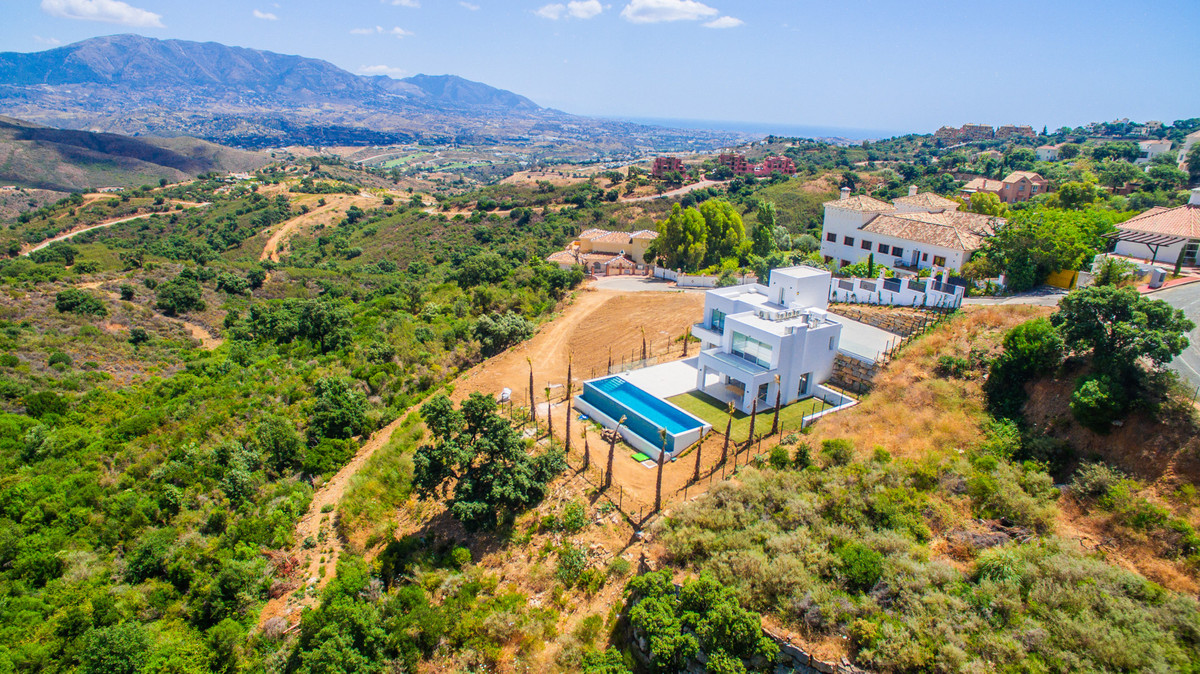Vrijstaande Villa in La Mairena-24