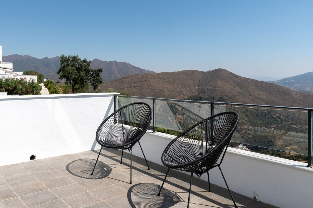 House for sale in La Mairena | 4 bedrooms H5126974