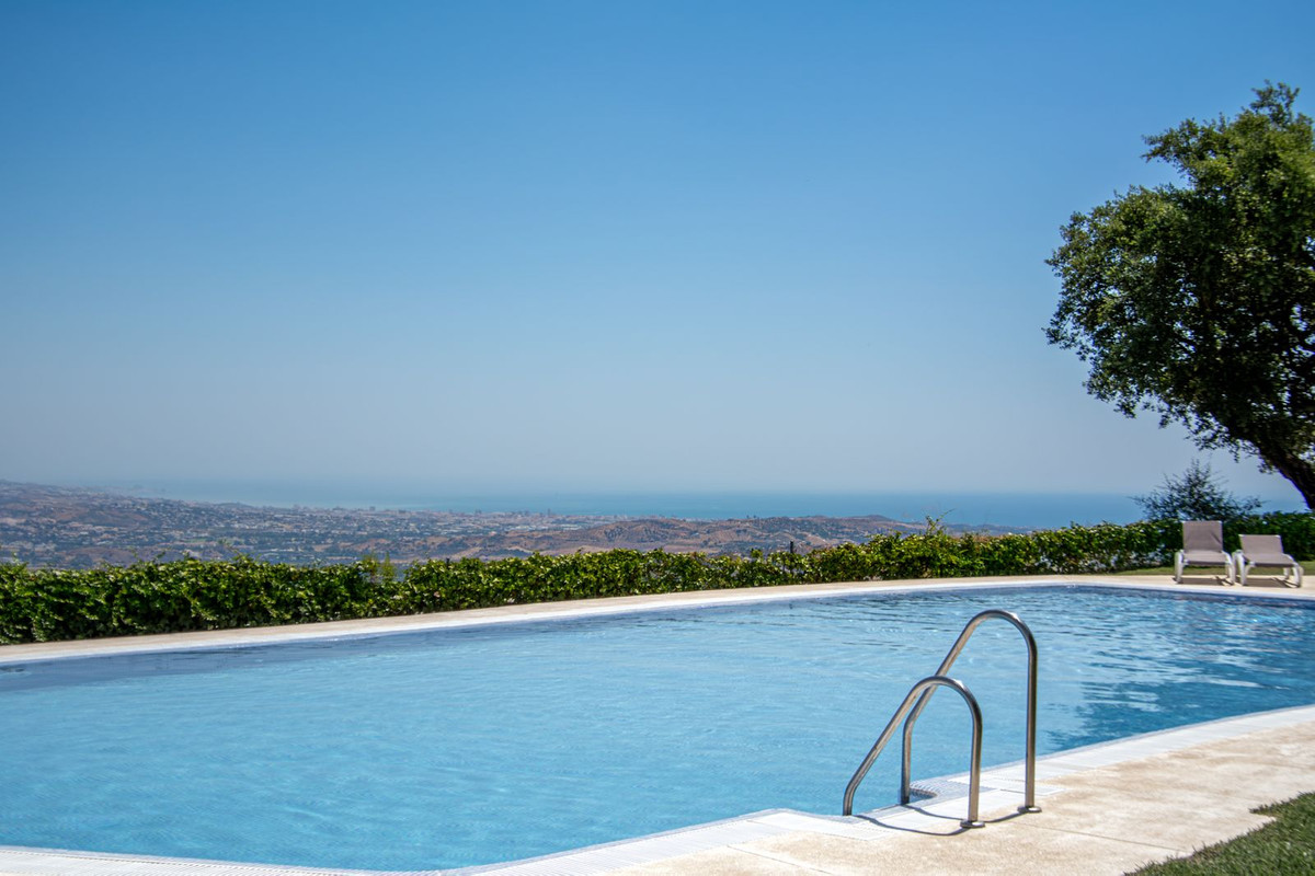 House for sale in La Mairena | 4 bedrooms H5126974