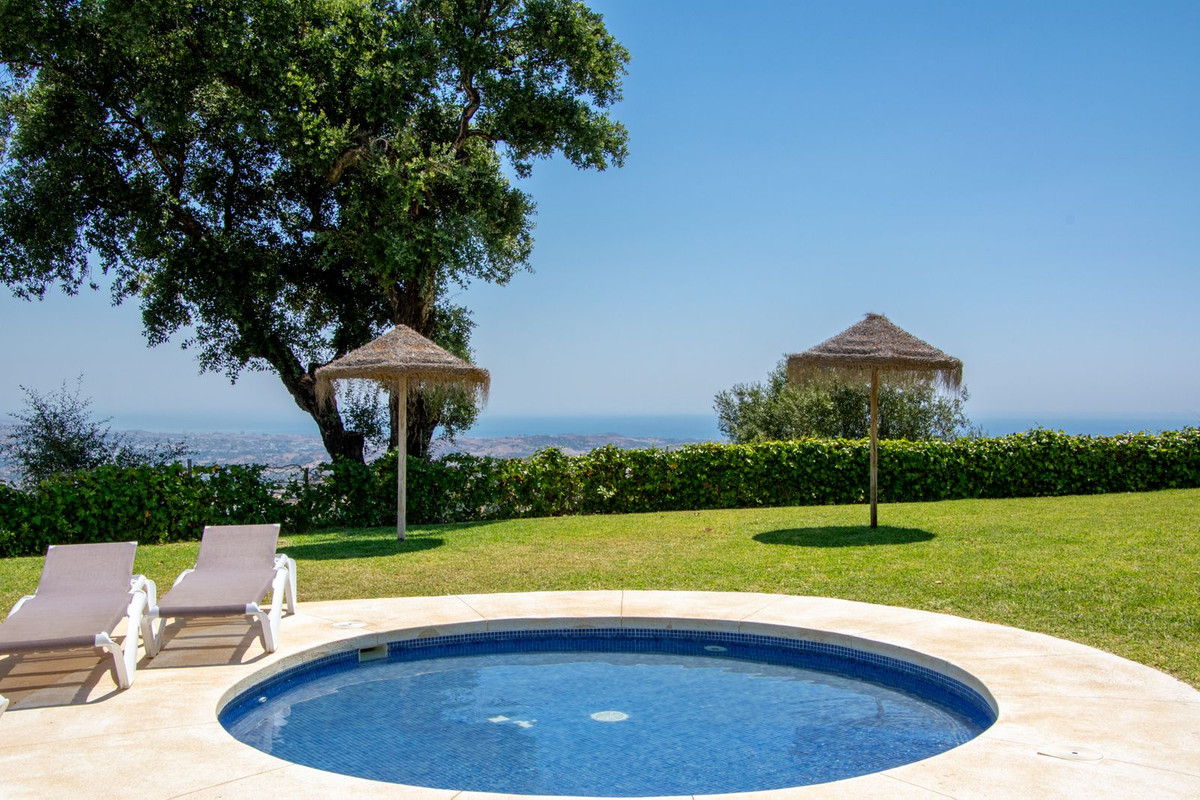 House for sale in La Mairena | 4 bedrooms H5126974