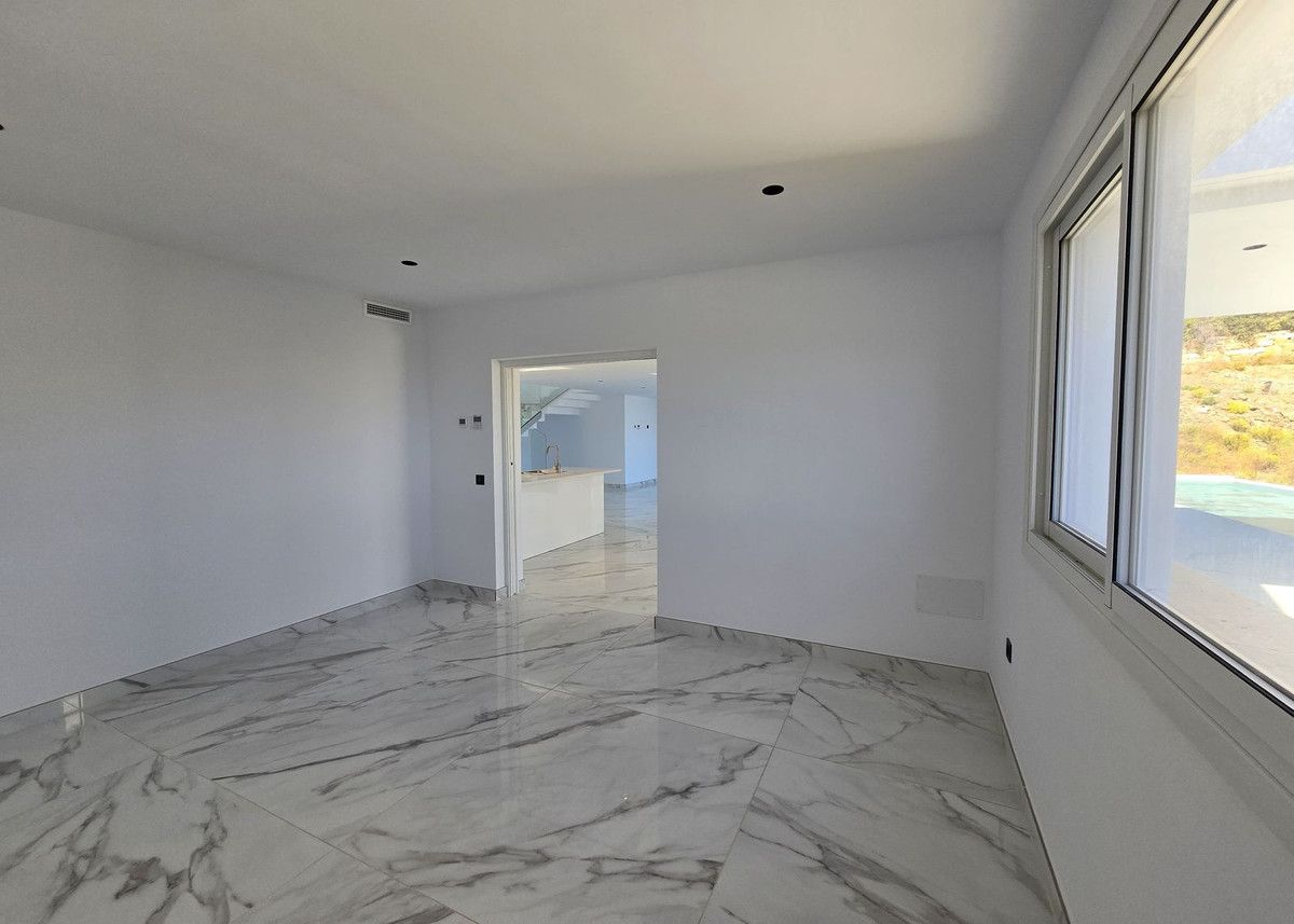 Property main view 30