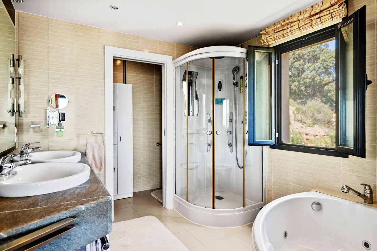 Huis te koop in La Mairena | 5 slaapkamers H5288692