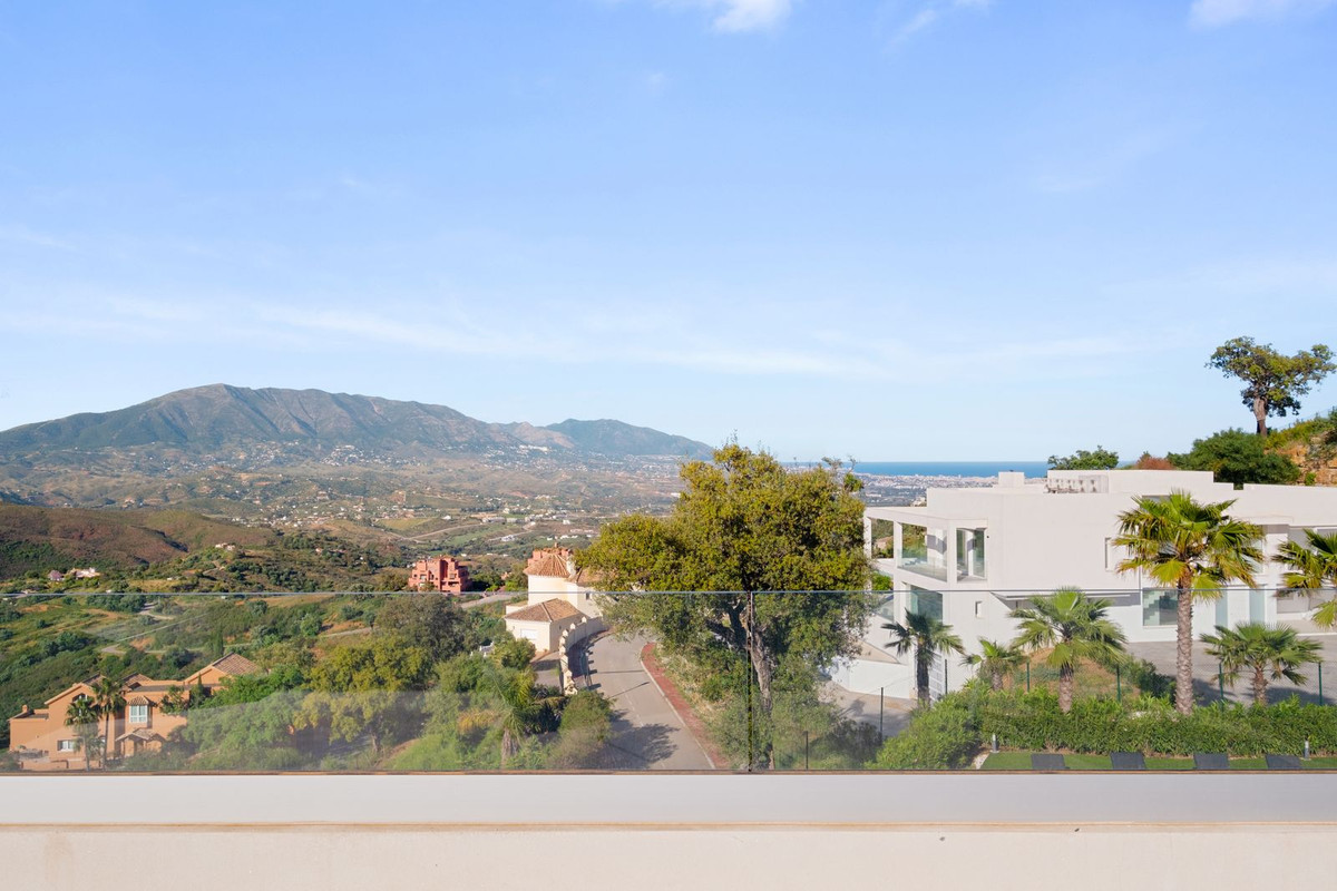 Property main view 60