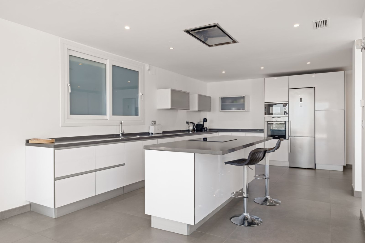 Huis te koop in La Mairena | 5 slaapkamers H5392924