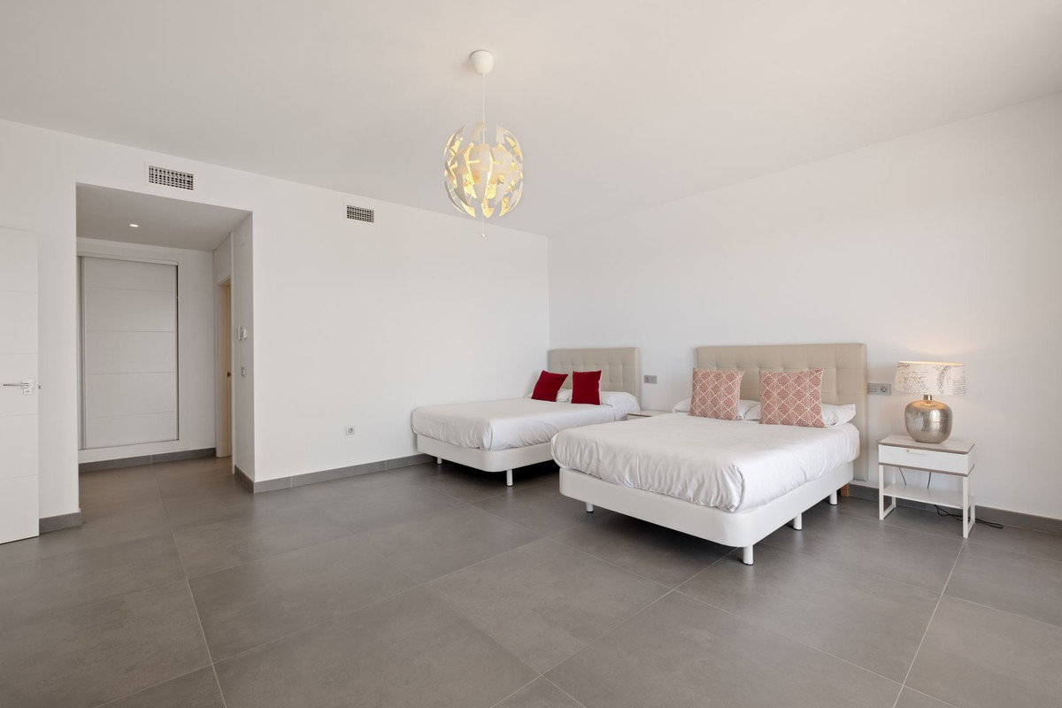 Huis te koop in La Mairena | 5 slaapkamers H5392924