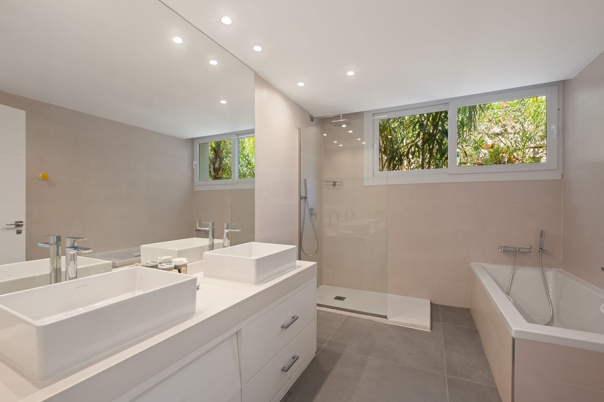 Huis te koop in La Mairena | 5 slaapkamers H5392924