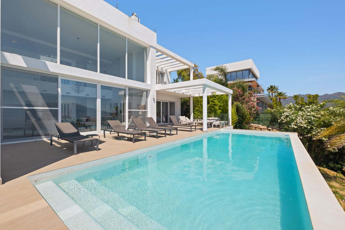 Huis te koop in La Mairena | 5 slaapkamers H5392924
