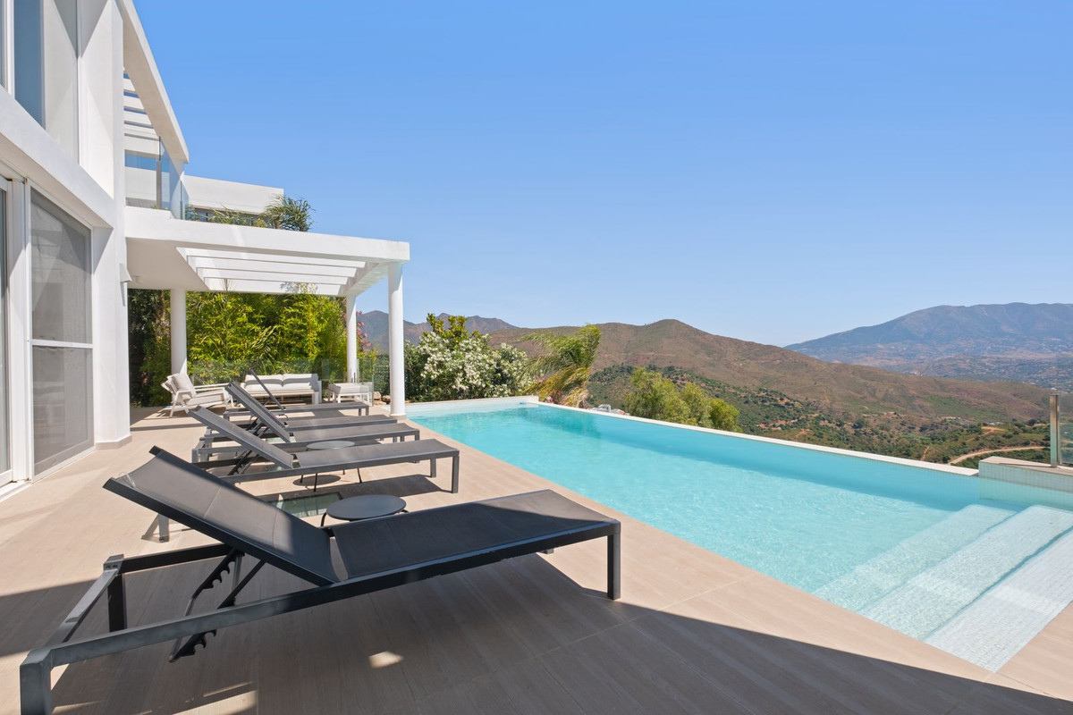 Huis te koop in La Mairena | 5 slaapkamers H5392924